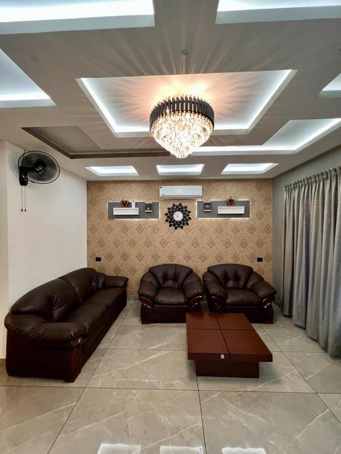Bbc Luxury Apartments Perintalmanna Exterior photo