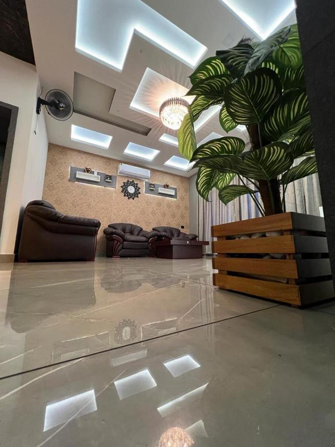 Bbc Luxury Apartments Perintalmanna Exterior photo