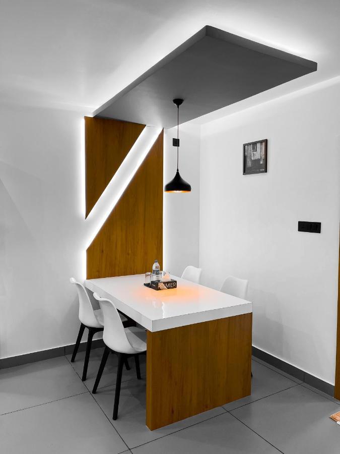 Bbc Luxury Apartments Perintalmanna Exterior photo